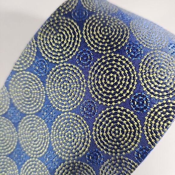 Oleg Cassini Silk Necktie, Green & Blue Circle Pattern - Like New - Picture 3 of 4